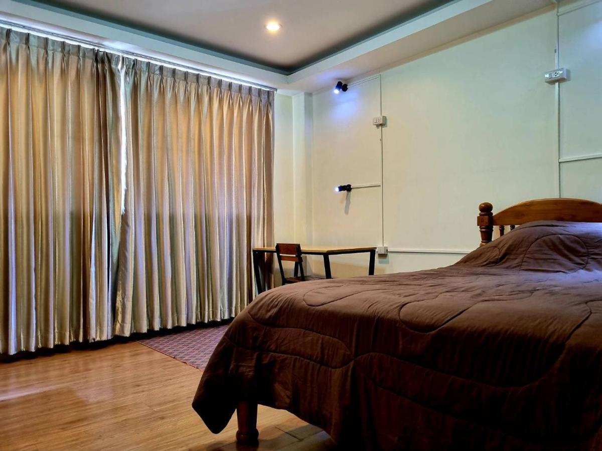 T2B Hostel Chiang Mai Esterno foto