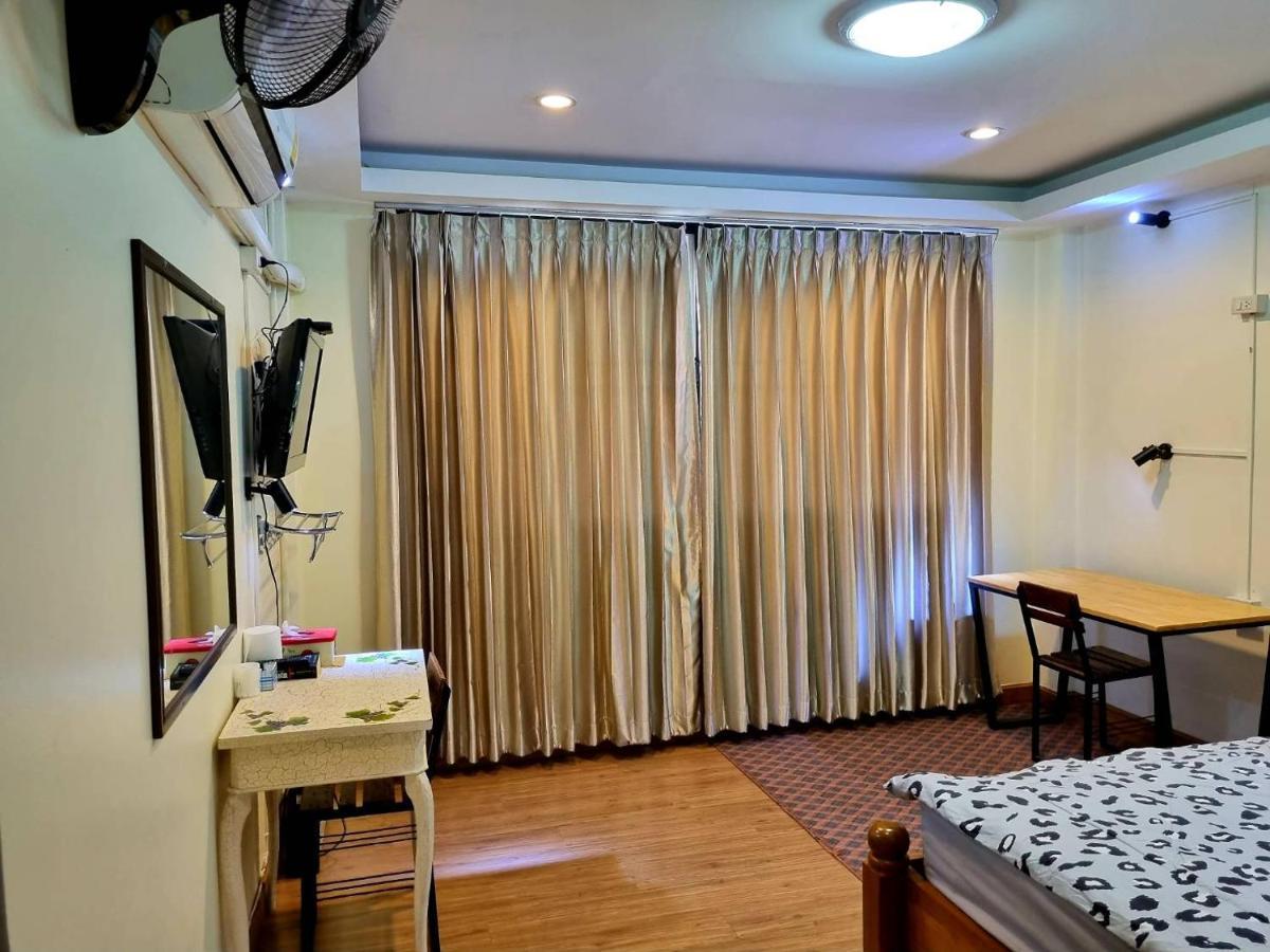 T2B Hostel Chiang Mai Esterno foto