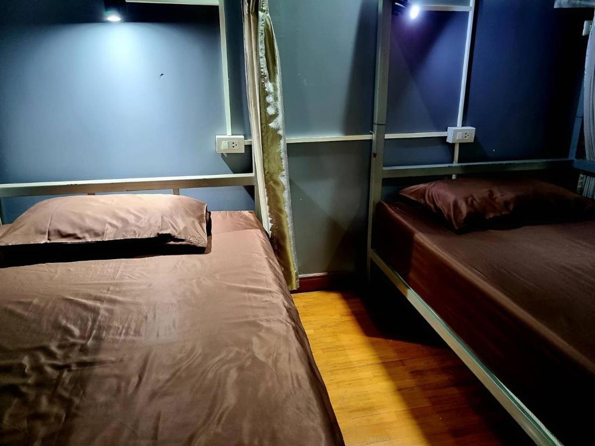 T2B Hostel Chiang Mai Esterno foto